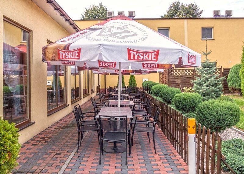 Hotel Paola Кутно Экстерьер фото